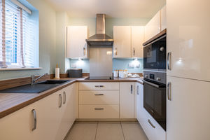 Kitchen- click for photo gallery